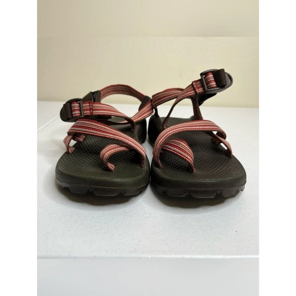 Chaco Z/2 Classic Sport Sandals Womens 9 Red Stripe Toe Loop Outdoor Hiking Shoe